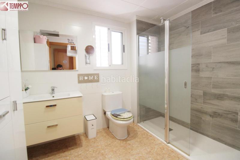 Foto d1a6fbb4-8b51-4051-bd13-2cbe98b085dc. Casa adossada amb calefacció aparcament piscina a Vendrell (El)