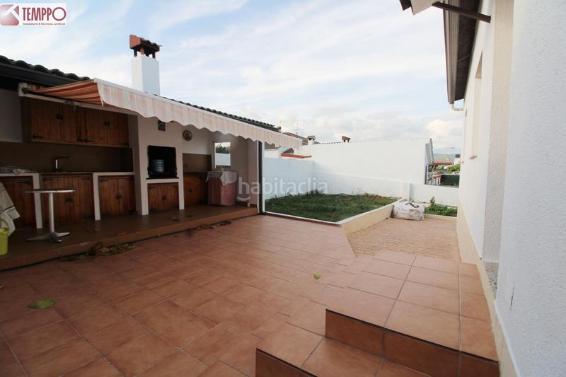 Foto a88af93f-0dcb-4b2b-893f-3ec101015a6b. Casa vivienda en can gordei tu refugio con jardín y piscina en Bisbal del Penedès (La)