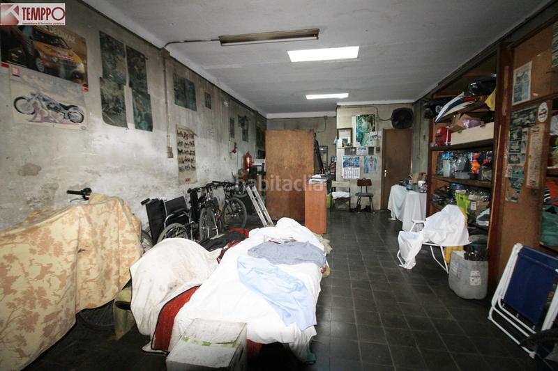 Foto b58e0217-c18f-4dbd-8878-f55f56a548f1. Local comercial a Eixample Sabadell