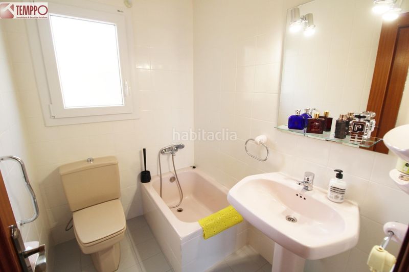 Foto bb1dbe4f-062f-4192-a754-3bb6120a90bb. Casa amb aparcament piscina a Nou Vendrell Vendrell (El)