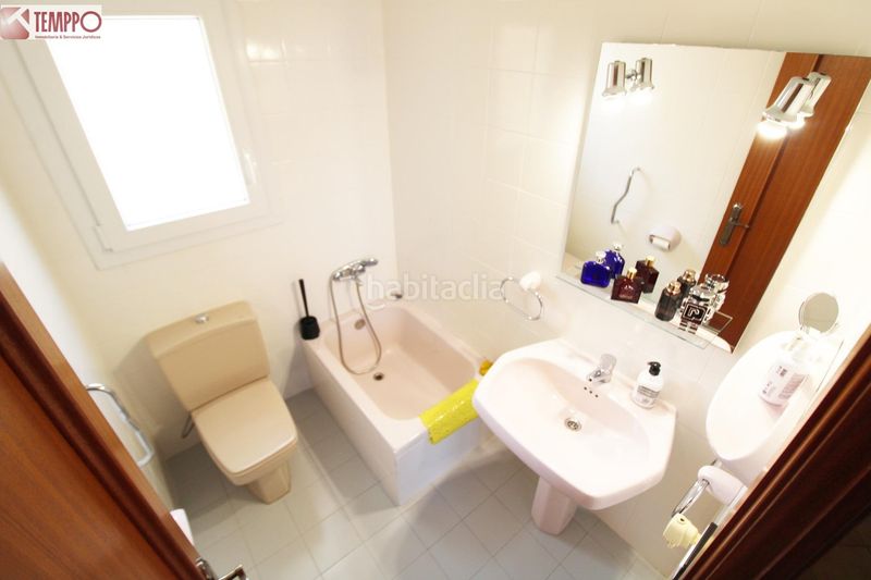 Foto c2c70a04-ec59-4ef3-a59e-154155b9c4e6. Casa amb aparcament piscina a Nou Vendrell Vendrell (El)