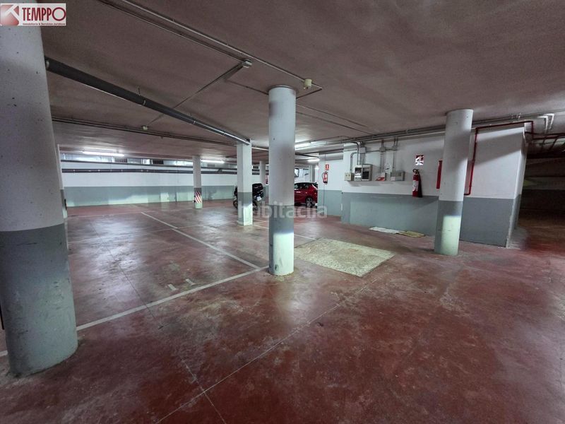 Foto c6d0c3ac-f57f-421e-9835-9107d4cd4293. Aparcament cotxe a El Tancat-Mas d´en Gual Vendrell (El)