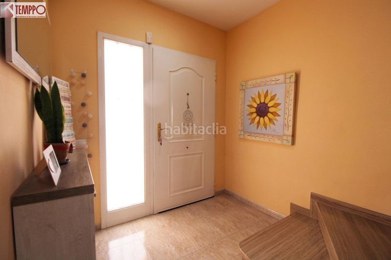 Foto 00a48f10-9559-449f-8a0a-ec625cb431e8. Casa adossada amb calefacció aparcament piscina a Vendrell (El)