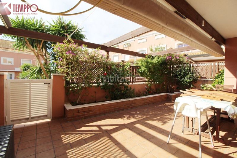 Foto 3ee3d4cf-a993-4766-a1f4-26a3f41edce2. Casa adossada amb calefacció aparcament piscina a Vendrell (El)