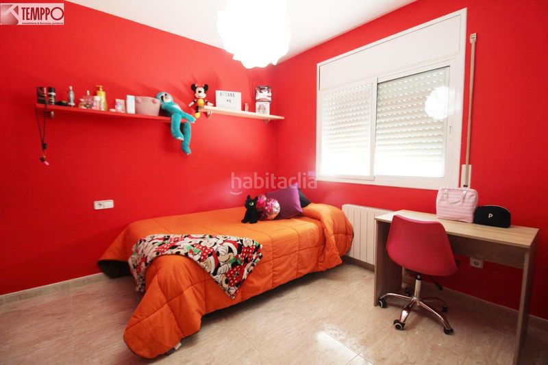 Foto 99bd7c42-f8d3-4722-ad82-b33254f7daa9. Casa adossada amb calefacció aparcament piscina a Vendrell (El)