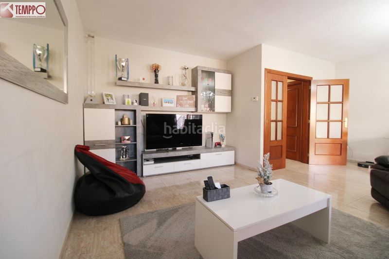 Foto bfb5c220-c66d-4e76-9880-c0e4ca6611e0. Casa adossada amb calefacció aparcament piscina a Vendrell (El)