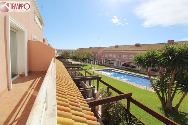 Foto c69a31e5-5f3b-4a07-8def-85c332d038cd. Casa adossada amb calefacció aparcament piscina a Vendrell (El)