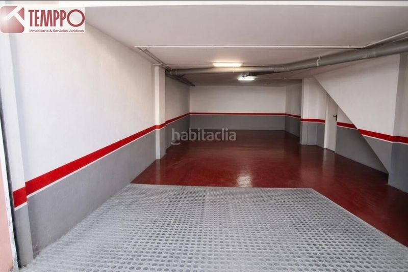 Foto 3a0b7a83-ad09-4917-abbd-db2c56d62f60. Casa adossada amb calefacció aparcament piscina a Vendrell (El)