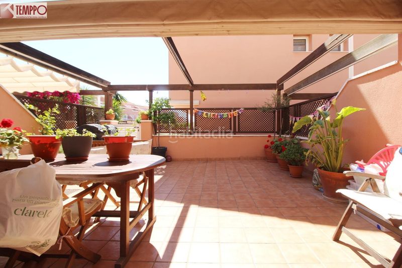 Foto a3624507-2ee8-4aed-9432-52bd26eb5ade. Casa adossada amb calefacció aparcament piscina a Vendrell (El)