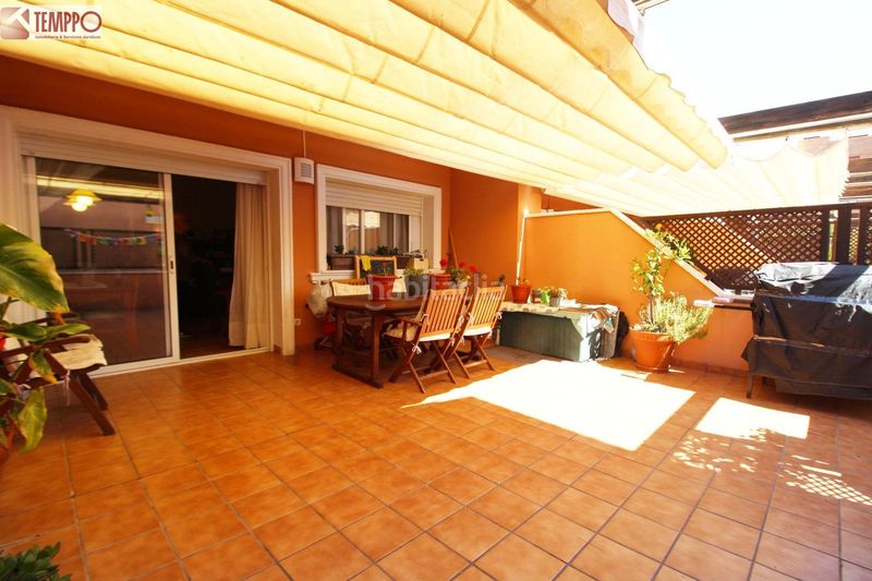 Foto b2b87a4a-420d-4ec5-a120-2b62eaec0684. Casa adossada amb calefacció aparcament piscina a Vendrell (El)