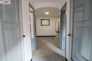 Haus in Centre. Casa para reformar en pleno centro de el vendrell con dos vivien
