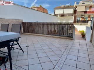 Piso en El Tancat-Mas d´en Gual. Terraza con espectacular piso y plaza de parking en el tancat