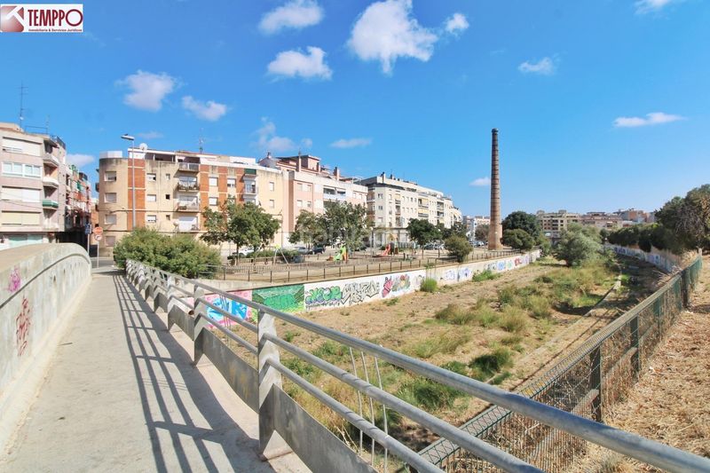 Foto f6038c94-f6ae-4e82-b964-9e8d79c5abd5. Pis amb calefacció a Centre Vendrell (El)