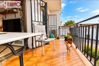 Casa a Castellet i la Gornal