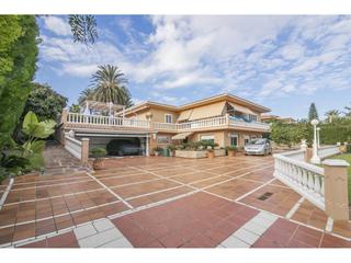 Xalet en Picassent. Chalet en venta en picassent