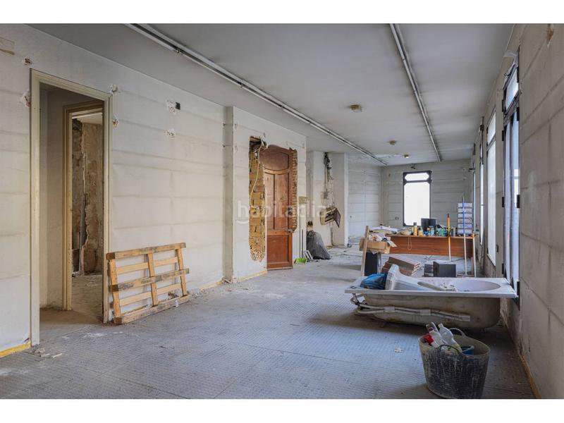 Foto 11ff9fd0-8ed1-4dec-adbc-97d99075535b. Pis a El Botànic Valencia