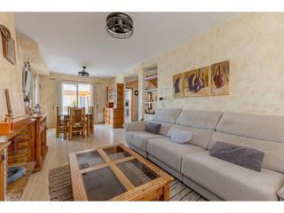 Casa bifamiliare  Benitachell. Chalet pareado en venta en la pobla de vallbona