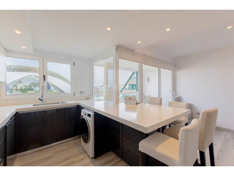 Foto 12f4221e-1c29-4d14-bd36-a87d12f8238d. Pis amb aparcament piscina a Ciutat de les Ciències i de les Arts - Justicia Valencia