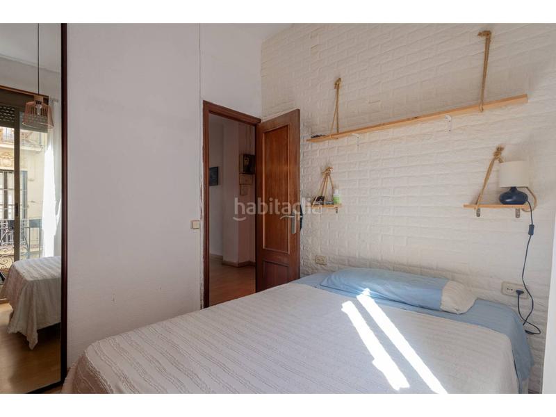 Foto d9663bcc-791f-4b77-bfe9-6d6085d15630. Pis a Russafa Valencia