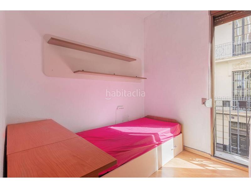 Foto e48e491f-b576-4a35-97ad-e79c1a1029c0. Pis a Russafa Valencia