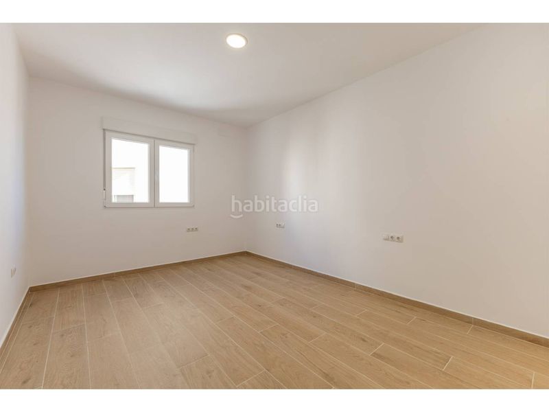 Foto ebe7be6c-a179-4b13-a2ee-09fe6e21f72b. Pis a Nou Moles Valencia