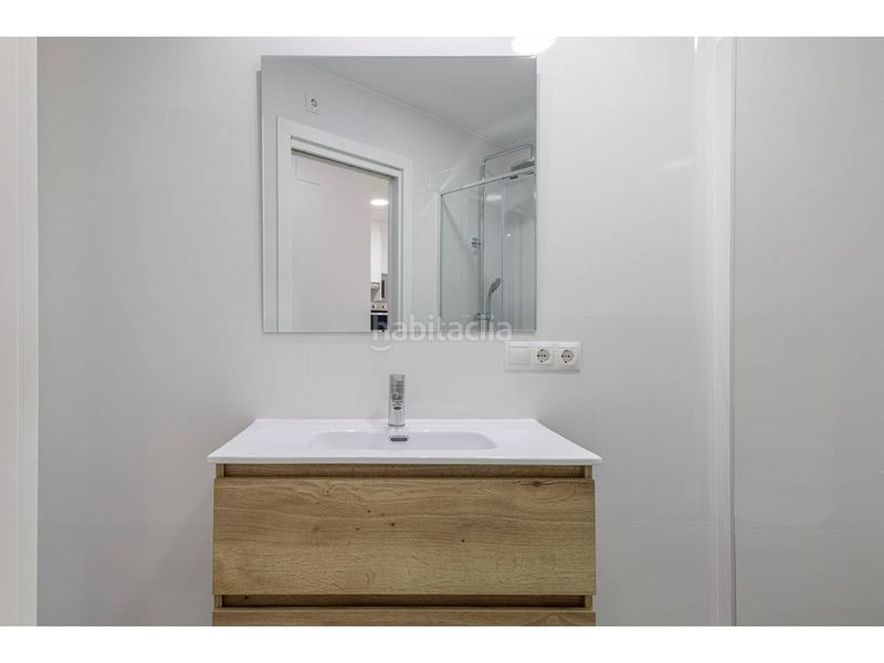 Foto f7f09256-82ba-4651-8d8f-4e1f2e317399. Pis a Nou Moles Valencia