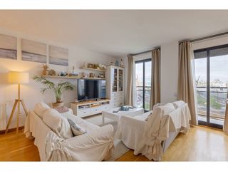 Pis  Avenida c�sar giorgeta. Piso en venta en la ra�osasan vicente m�rtir