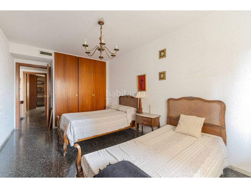 Foto 3be38783-6202-4f5b-a336-fd80dea1d6e2. Apartament amb calefacció aparcament a Jaume Roig Valencia