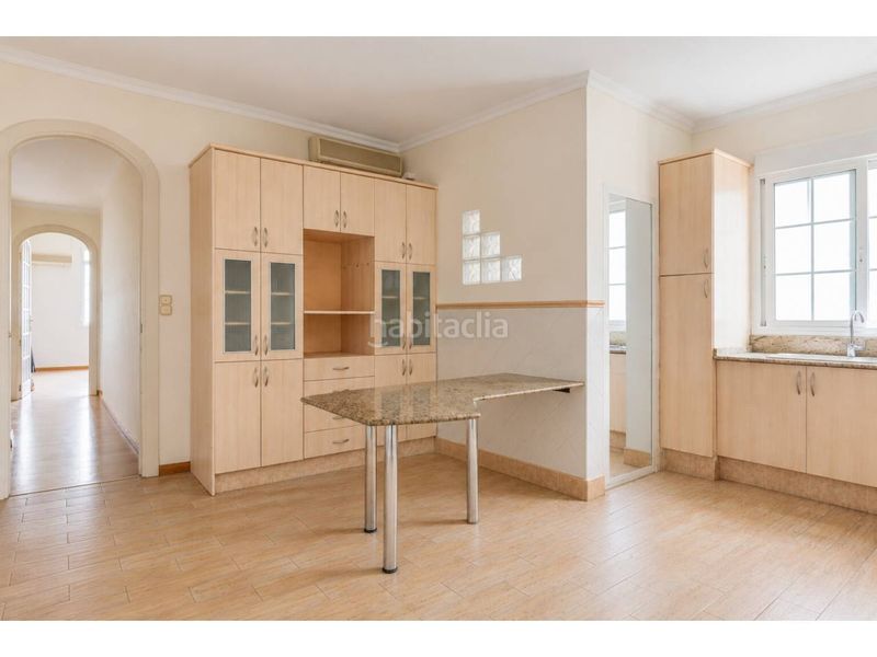 Foto 0a635459-5075-4b0c-9c60-e85b06fa2516. Pis amb calefacció a Exposició Valencia