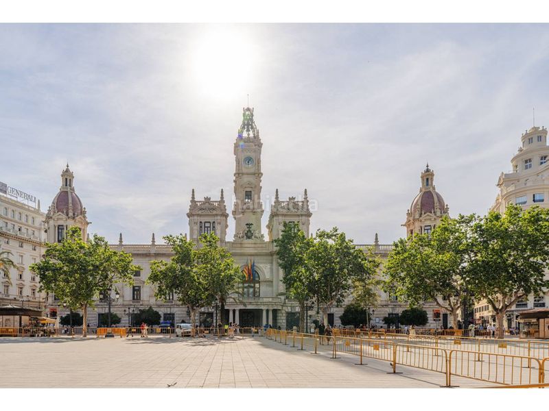 Foto 0f939b09-2469-49e8-91a1-15468772624a. Àtic a Sant Francesc Valencia