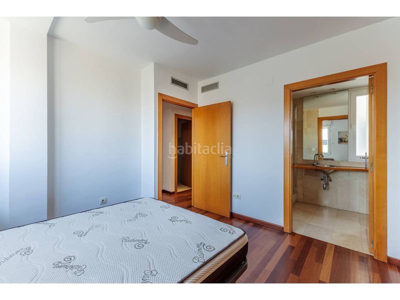Foto 1f41fd5c-dae1-488a-bd4d-066bc075f63b. Àtic a Sant Francesc Valencia
