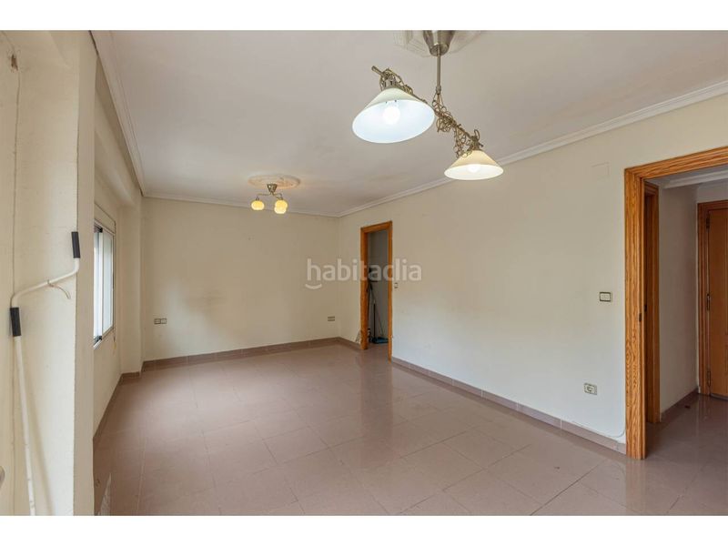 Foto f4c54c78-6268-4316-bdd3-c194be7aaf0f. Pis a L´Hort de Senabre Valencia