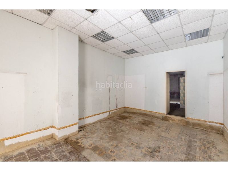 Foto 7ae883aa-d02e-4651-9603-022a003b9934. Local comercial a Russafa Valencia