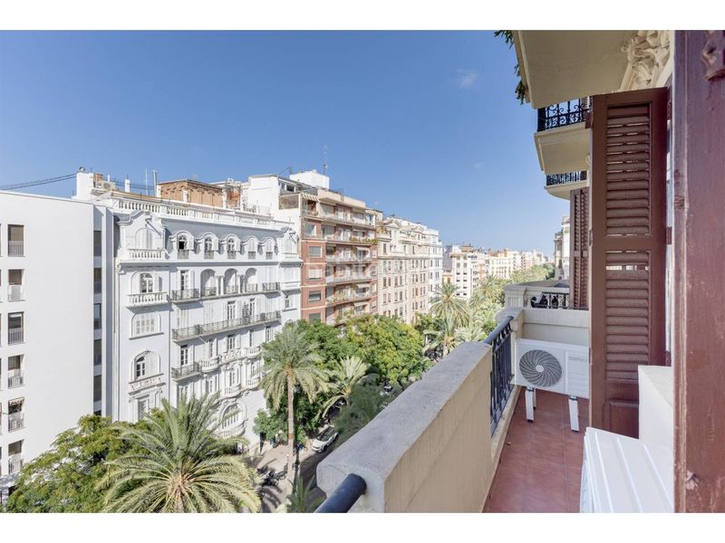 Foto 6582442e-1b68-4ee1-9cce-90276d0ab81f. Pis a Russafa Valencia