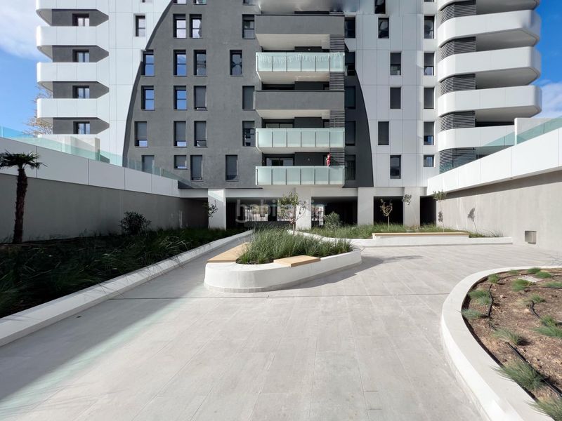 Foto 0a203108-b92b-4951-b723-17c9b2bcd6ed. Pis amb aparcament piscina a Malilla Valencia