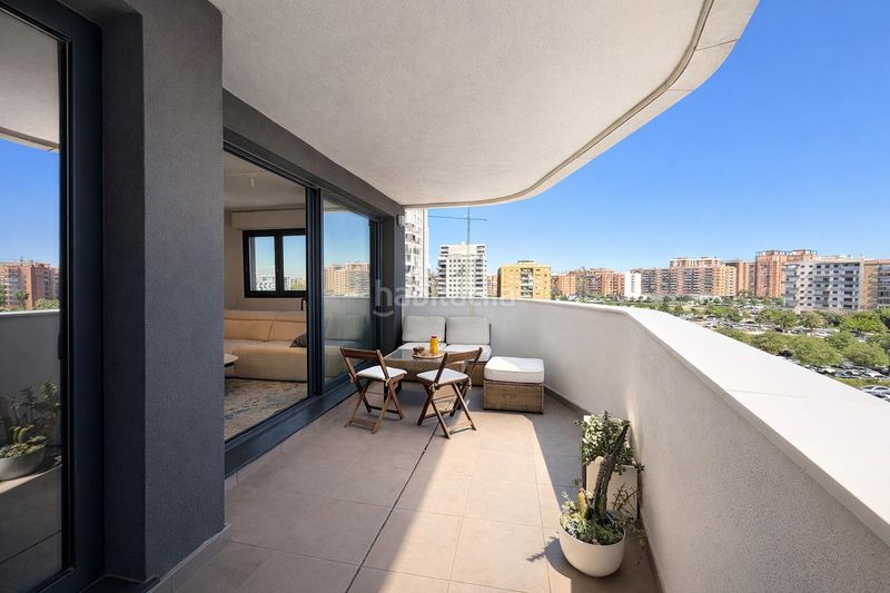 Foto 161e1fdc-df7d-4cd3-ac0d-5a99bf68e104. Pis amb aparcament piscina a Malilla Valencia