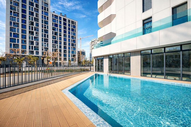 Foto 58a32b1d-33cc-407f-8506-fae35b0093a3. Pis amb aparcament piscina a Malilla Valencia