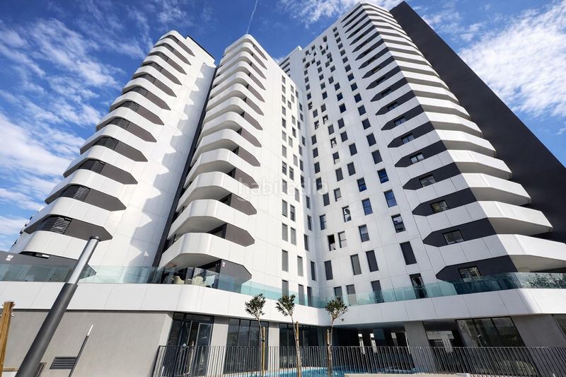 Foto b97a8dcb-52d0-4129-882d-9bb1effa8b42. Pis amb aparcament piscina a Malilla Valencia