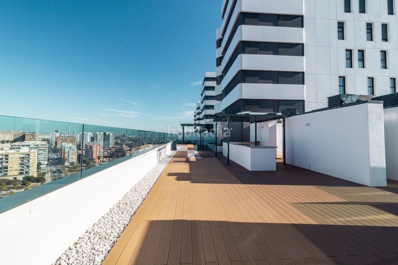 Foto bf9a71c4-6836-4eb0-8b1f-1e26f19ffe6d. Pis amb aparcament piscina a Malilla Valencia