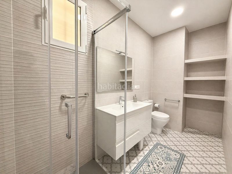 Piso vivienda de 4 habitaciones totalmente reformada en el corazón de ruzafa. en Valencia - Imagen 2