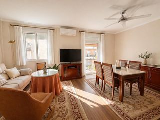 Appartamento  Calle sueca. Vivienda de 4 habitaciones totalmente reformada en el corazón de