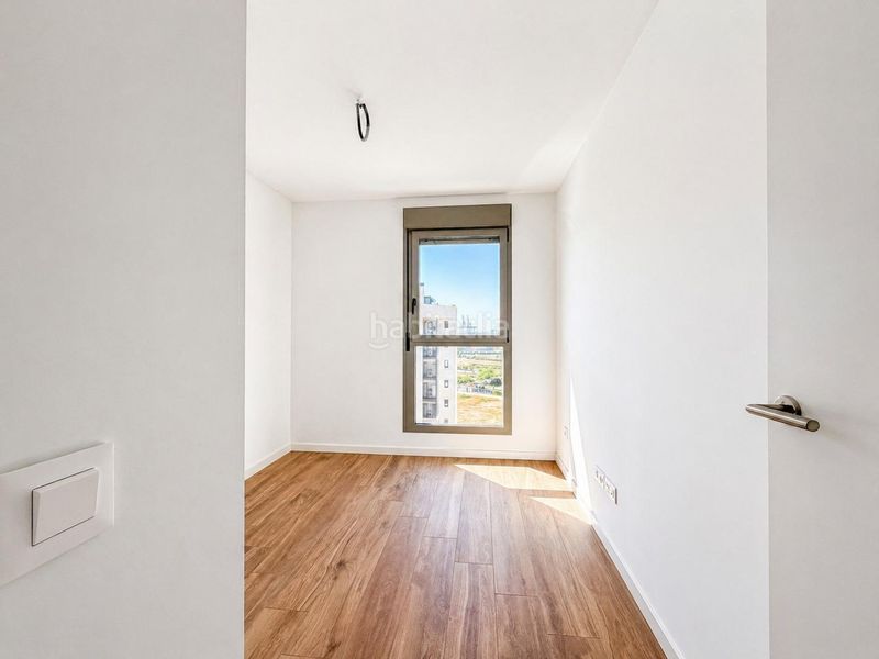 Piso a estrenar en residencial privado con piscina, pádel y vistas en las moreras en Valencia - Imagen 14