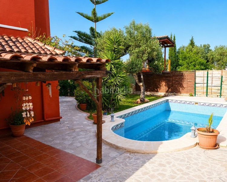 Foto e31661c8-4f60-40e7-b0cd-ed628a51b4de. Xalet amb piscina a La Conarda-Montesano Bétera