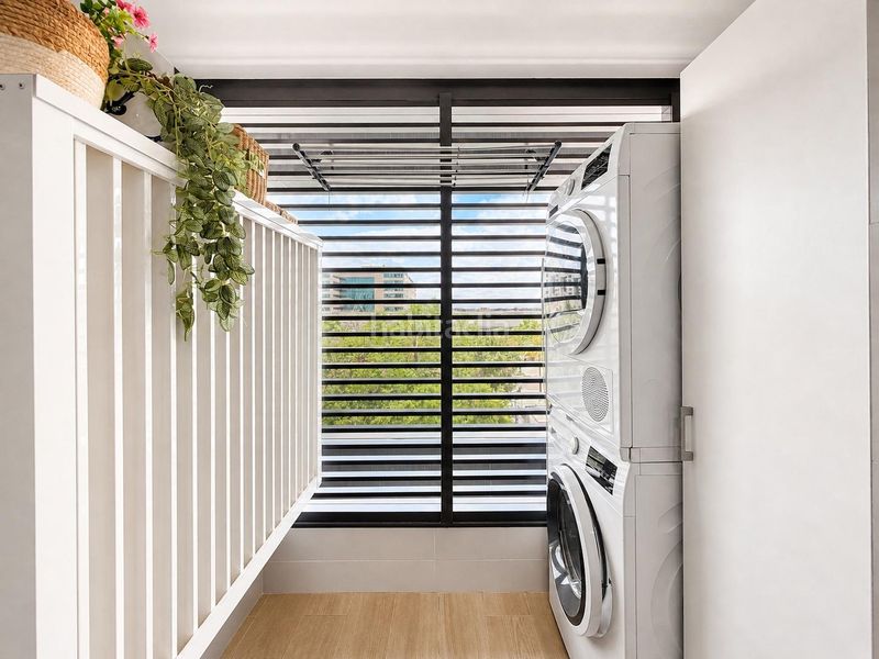 Piso en calle calle vicente miguel carceller 9 vivienda originalmente de 4 habitaciones, actualmente convertida en 3 dormitorios para disfrutar de un salón comedor mucho más amp en Valencia - Imagen 37