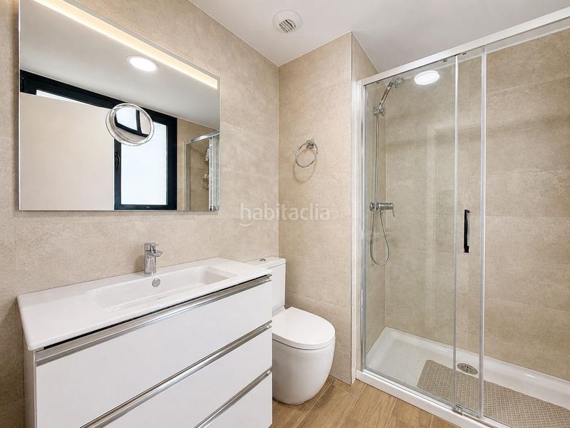 Piso en calle calle vicente miguel carceller 9 vivienda originalmente de 4 habitaciones, actualmente convertida en 3 dormitorios para disfrutar de un salón comedor mucho más amp en Valencia - Imagen 28