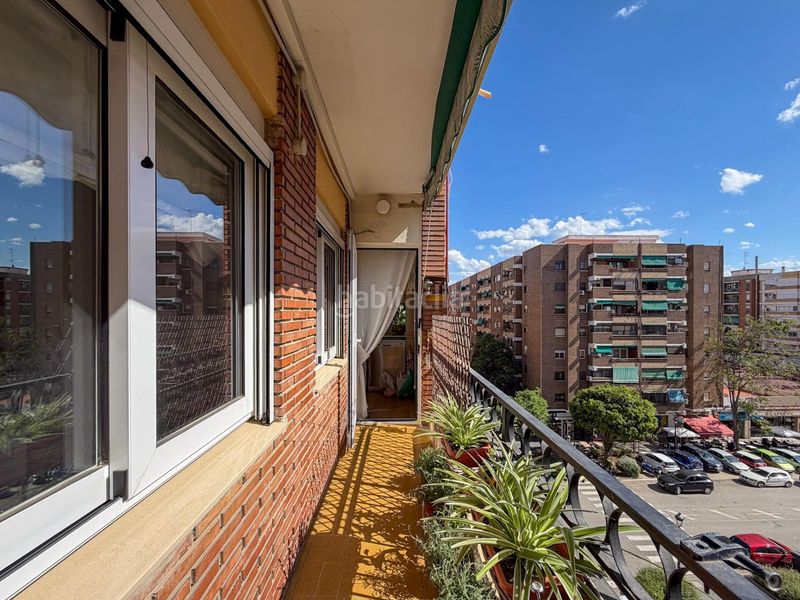 Foto f986e01b-b381-4572-942c-a8f9ca7ed06d. Pis amb aparcament a Malilla Valencia