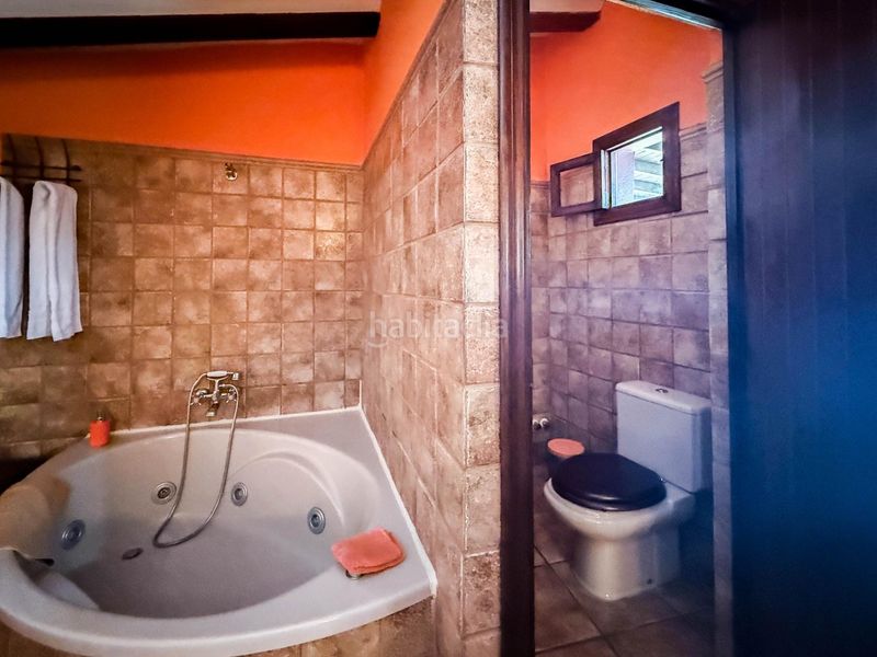 Foto ff6f0938-be45-4865-a376-7abf0ca606c0. Edificio in Chella