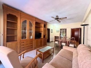 Location Appartement à Malilla. Piso en alquiler en pleno corazon del  barrio de malilla
