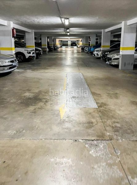 Foto 4cf827f8-1c39-4421-8beb-b04558135855. Aparcament cotxe a Aiora Valencia