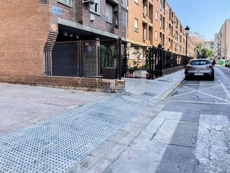 Foto dc650b74-37de-43a4-8945-ed3334b5e4f8. Aparcament cotxe a Aiora Valencia